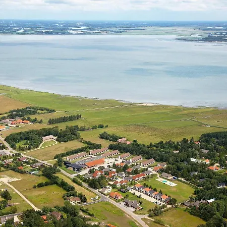 Xcvii * Blavand