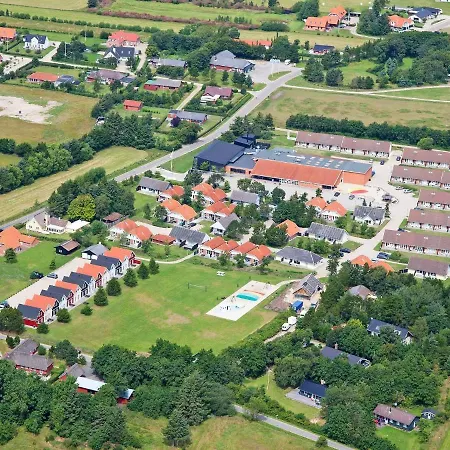 Holiday home Xcvii *